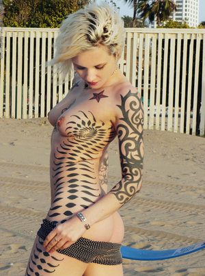 Over 30 blonde mom Skyler Haven posing tattooed ass in panties